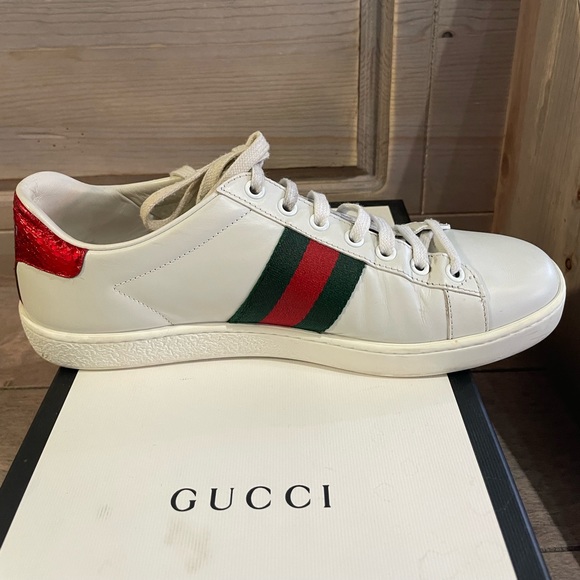 Gucci Ace women’s embroidered Sneaker - Picture 8 of 16